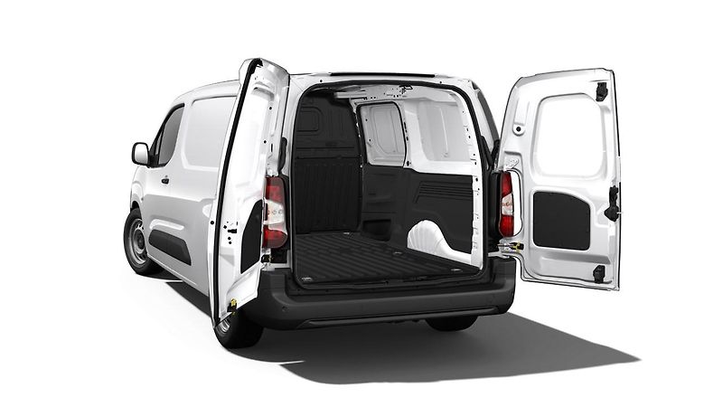 Citroën Berlingo (2026) VAN L2 1000 BHDi 100 M6 - fotka 4 z 8