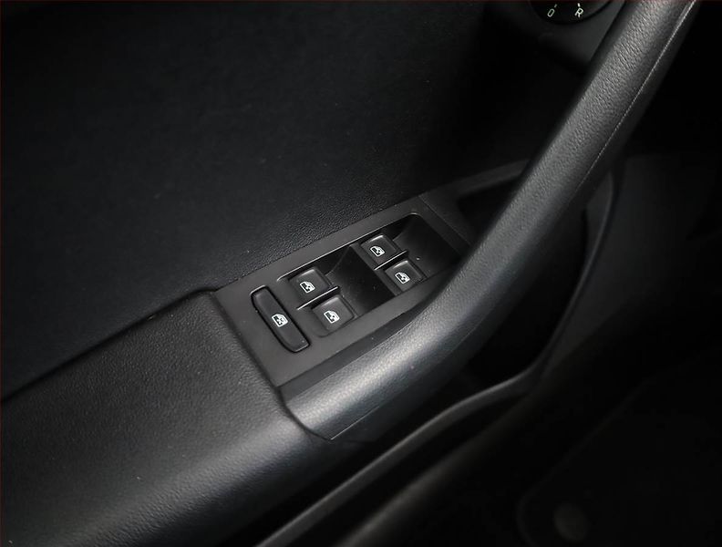 Škoda Octavia (2019) Scout 2.0 TDI, 4X4, Automat - fotka 18 z 21