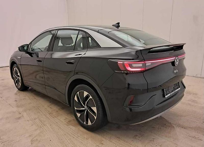 Volkswagen ID.5 (2023) Pro 128 kW, LED, Tažné - fotka 2 z 7