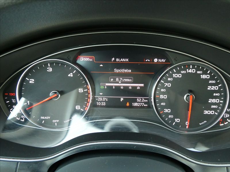 Audi A6 3,0 TDI 160kW quattro,2 x kola - fotka 30 z 54