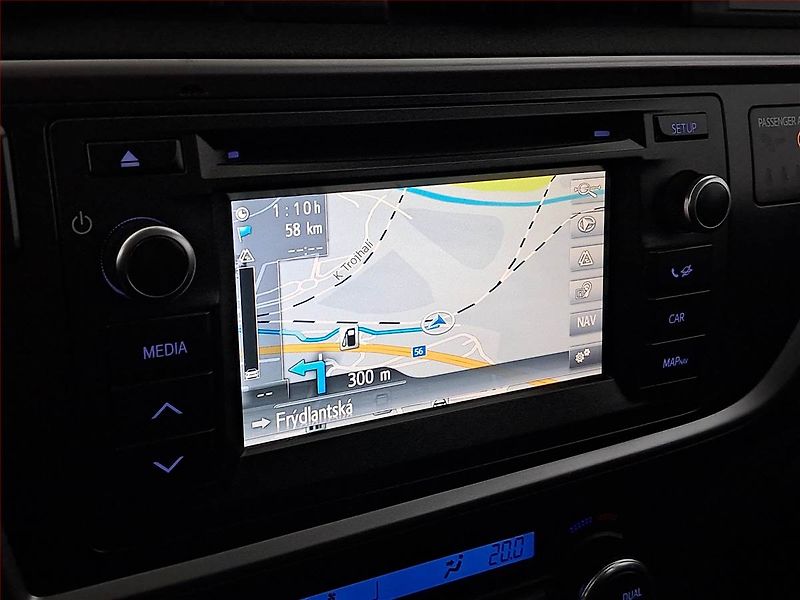 Toyota Auris (2014) Hybrid, Automat, Navi - fotka 17 z 22