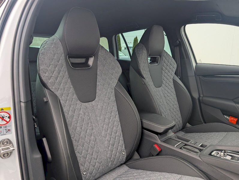 Škoda Octavia (2026) Combi 2,0 TDI / 110 kW DSG Spo - fotka 25 z 30