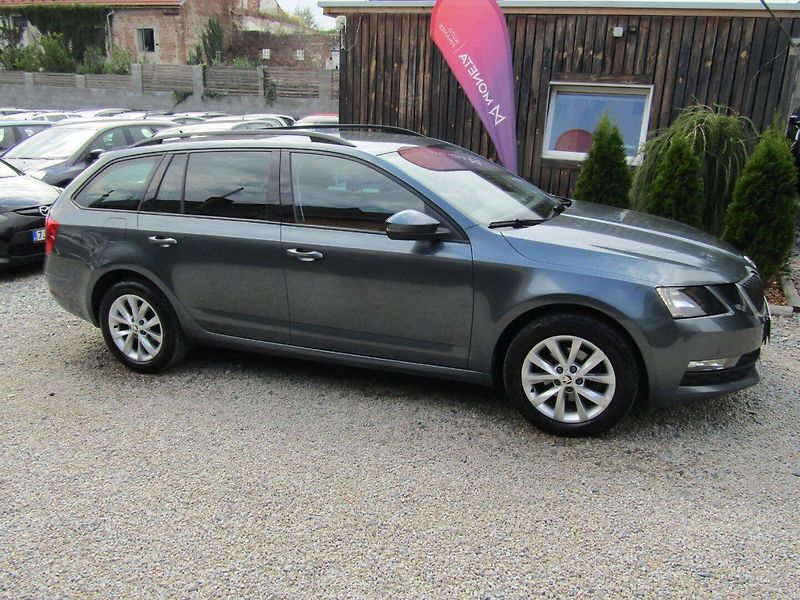 Škoda Octavia (2018) 1.6 TDI - fotka 8 z 43