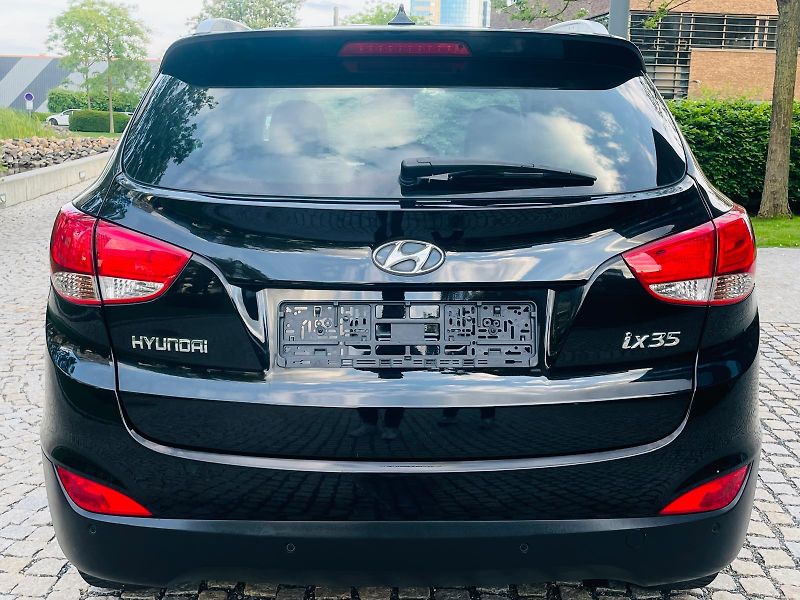 Hyundai ix35 2.0i AUTOMAT VYHŘEV SERVISKA  - fotka 14 z 48
