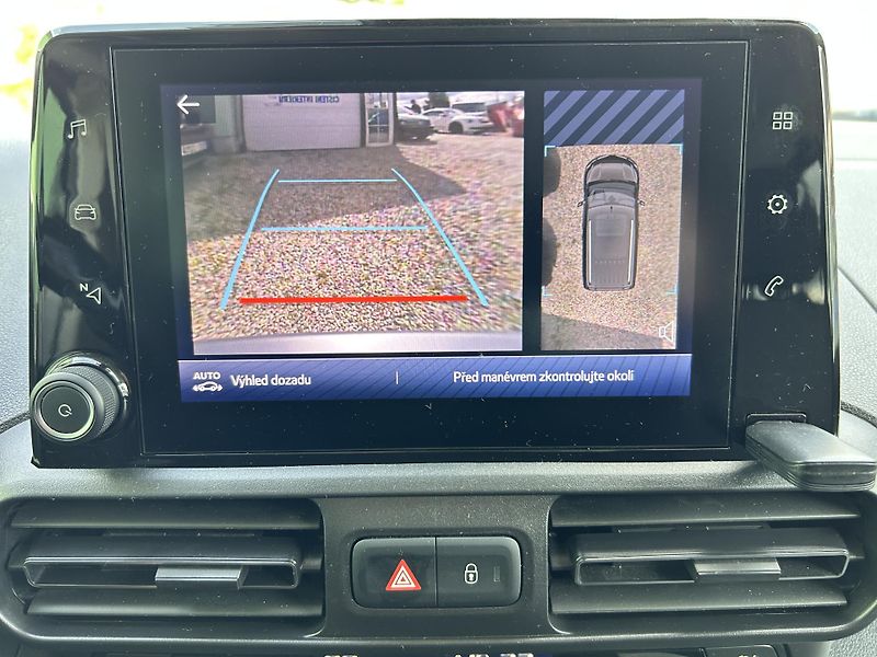 Toyota ProAce City Verso (2022) 1.2i96KW automat - fotka 22 z 26