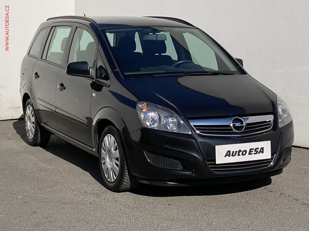 Opel Zafira 1.6i 7míst, Family
