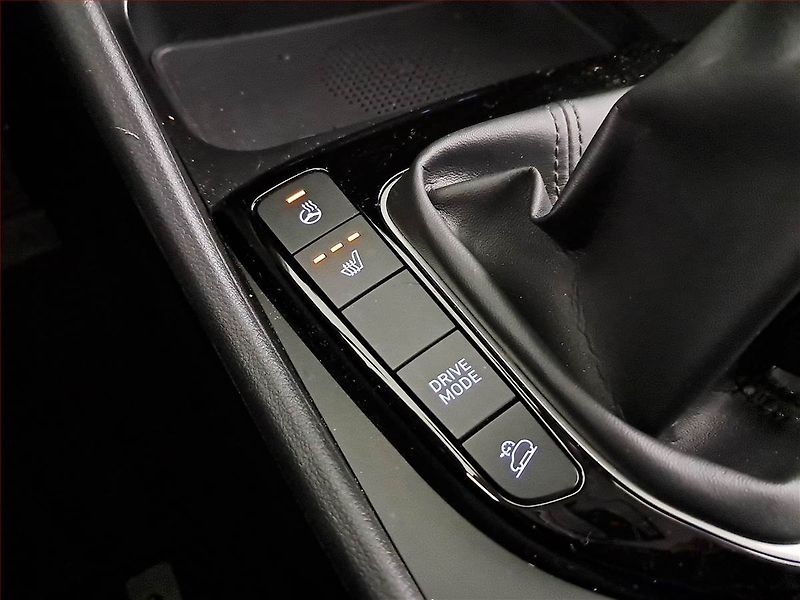Hyundai Tucson (2023) 1.6 T-GDI - fotka 15 z 17