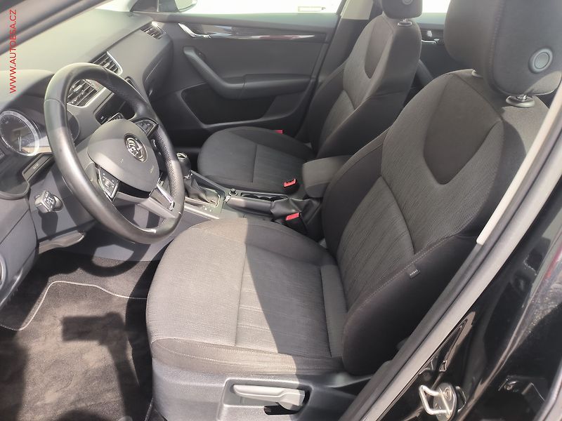 Škoda Octavia (2018) 1.6TDi, ČR, Style, DSG, LED - fotka 9 z 22