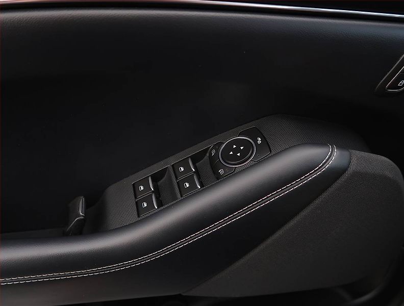 Ford Mustang Mach-E (2021) Standard Range RWD, SoH 94% - fotka 30 z 32