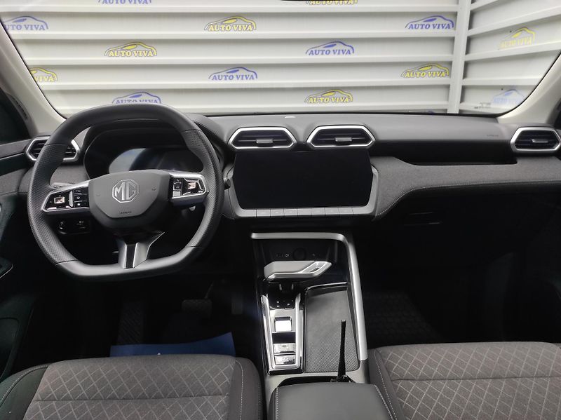 MG ZS 1,5 145kW Hybrid+ Essent AT TZ - fotka 8 z 41