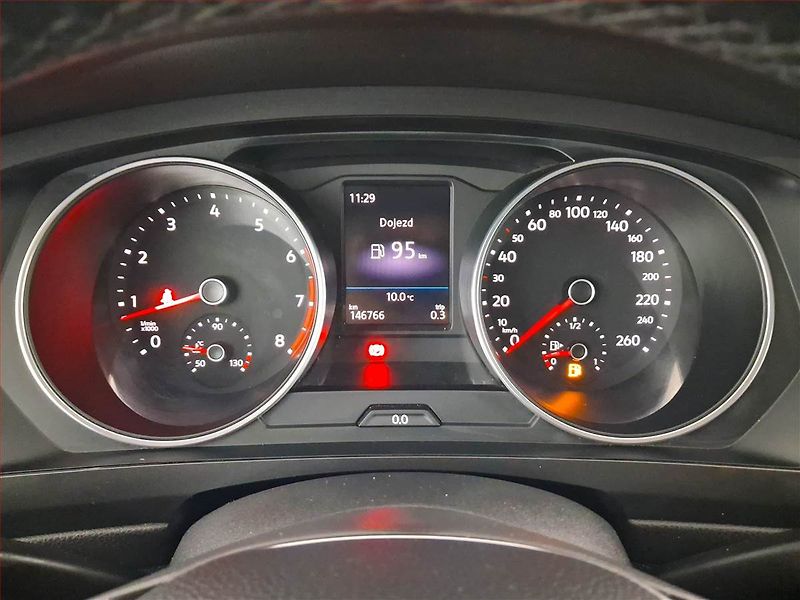 Volkswagen Tiguan Allspace (2019) 1.5 TSI, ČR,1.maj, Tempomat - fotka 11 z 22