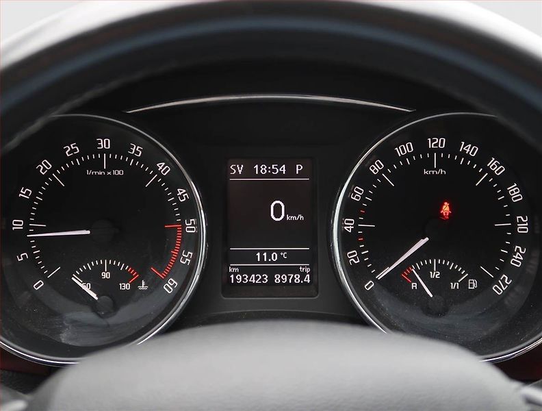 Škoda Superb (2013) Elegance 2.0 TDI, Automat - fotka 11 z 23
