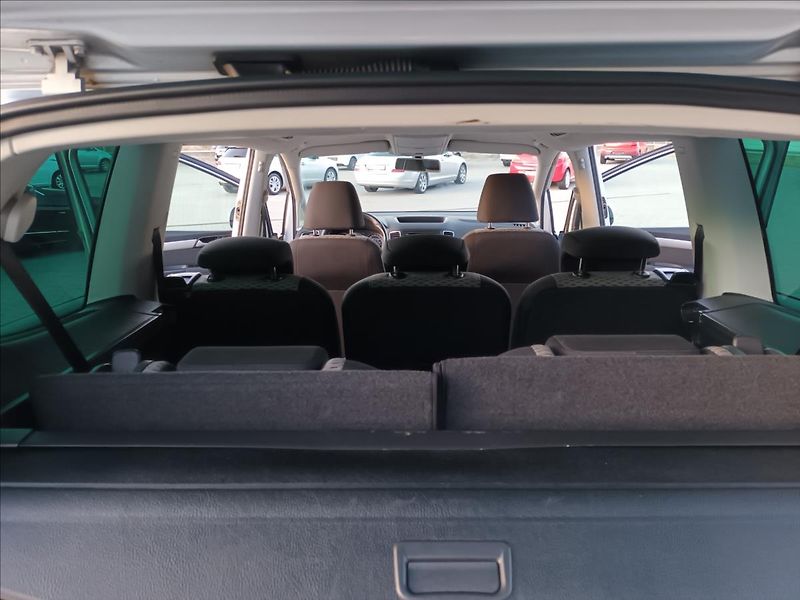 Volkswagen Sharan 2,0 TDI,7MÍST,SERVISKA,VÝHŘEV - fotka 19 z 46