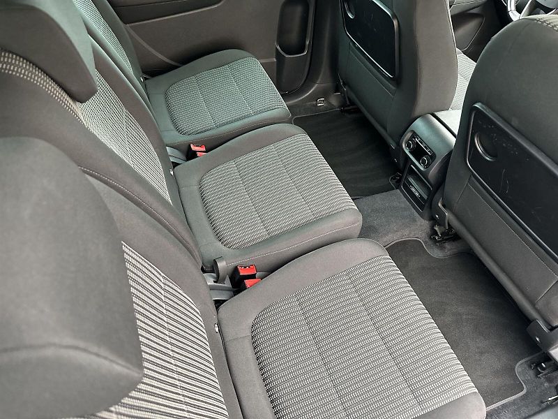 Seat Alhambra (2020) 2.0 TDI DSG Style - fotka 10 z 29