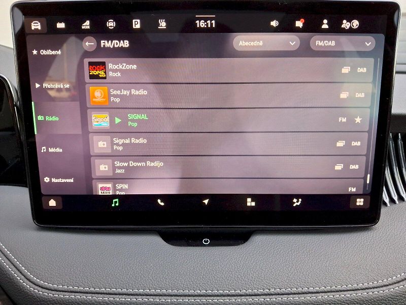 Škoda Superb (2025) Combi iV L&K DSG 1,5TSi 150kW - fotka 28 z 35