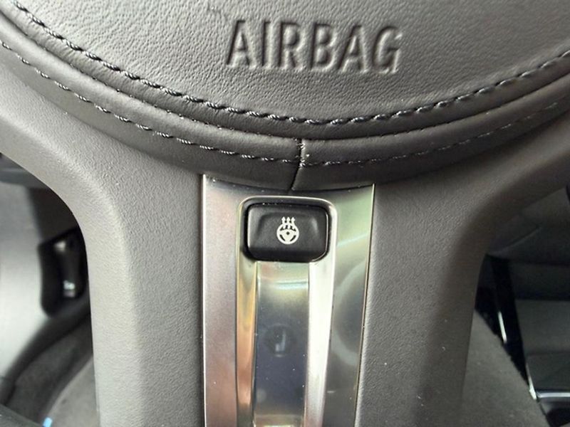 BMW Řada 1 120d xDrive,HEAD-UP,M-PAKET - fotka 29 z 48