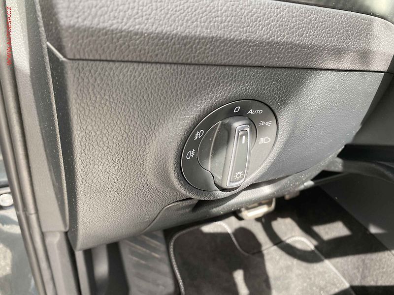 Škoda Superb (2021) 2.0 TDi, SportLine, DSG, LED - fotka 16 z 20
