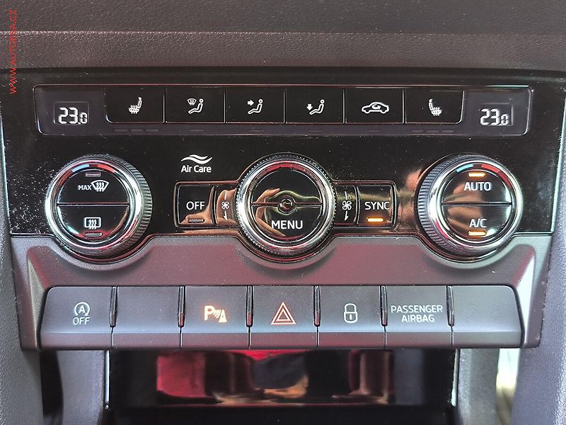 Škoda Karoq (2023) 1.5 TSI, 1.maj,ČR, SportLine - fotka 18 z 27