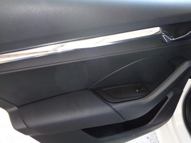 Škoda Octavia Combi IV 2.0 TDI DSG STYLE  11 - fotka 27 z 29