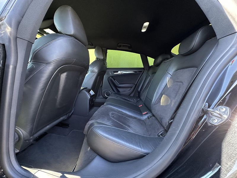 Audi A5 (2009) SPORTBACK 2.0/155kW *S LINE *  - fotka 31 z 40