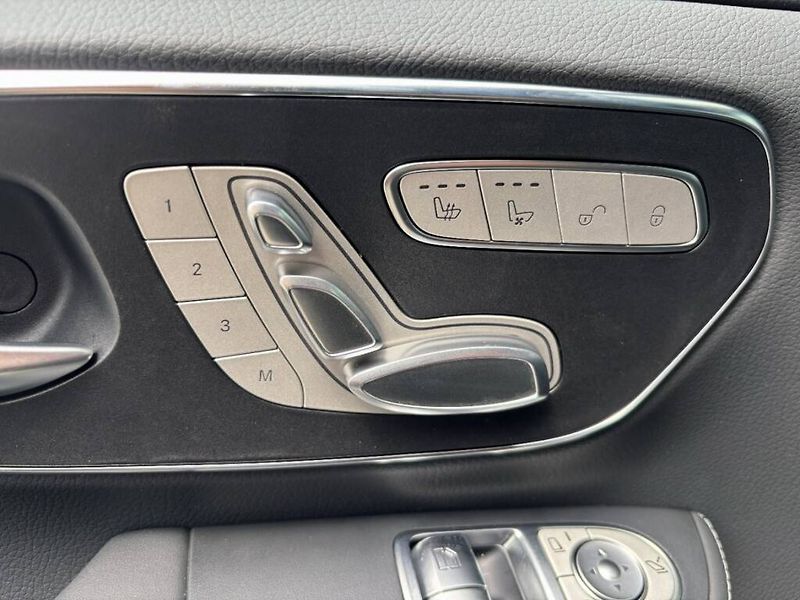 Mercedes-Benz Třídy V (2026) 300 d / Exclusive / L / 4M - fotka 21 z 30
