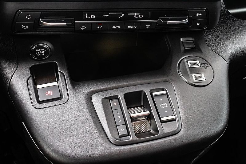 Citroën Berlingo (2026) 1,5 XL MAX 130k Automat+ZIMA - fotka 16 z 18