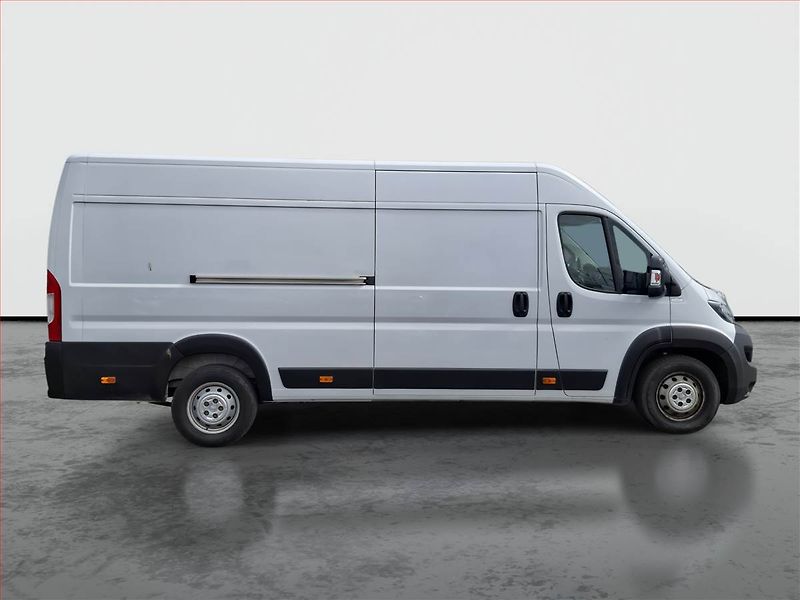 Peugeot Boxer (2023) 2.2 BlueHDi, Maxi, 14m3, 1.0t - fotka 6 z 16