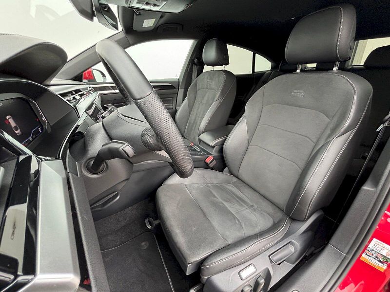 Volkswagen Arteon (2022) 2.0 TDI 110kW R-LINE - fotka 6 z 35