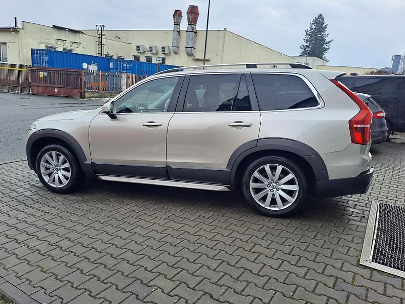 Volvo XC90 (2016) 2,0 D5 AWD DRIVE-E INSCRIPTION - fotka 8 z 35