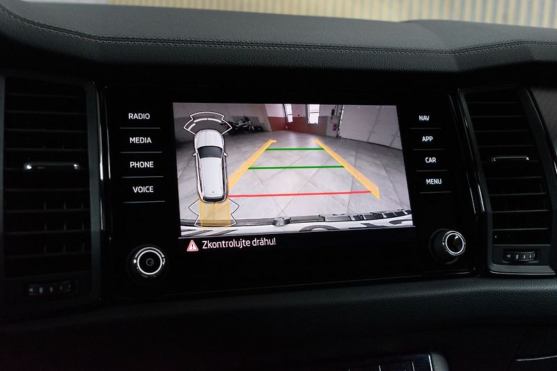 Škoda Kodiaq 1.5 TSI SPORTLINE*DSG*DPH*ČR 1 - fotka 28 z 43