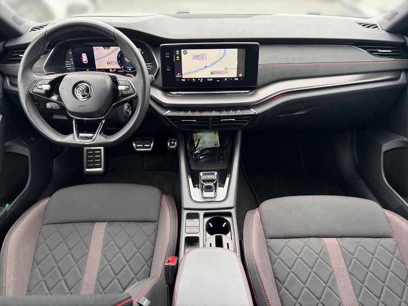 Škoda Octavia (2023) RS 2.0TSI 180kW DSG TAŽNÉ CZ - fotka 9 z 11