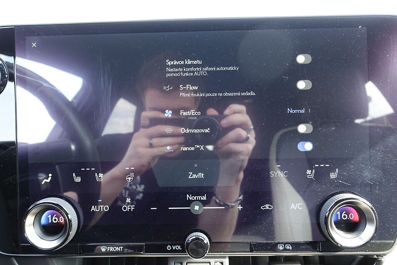 Lexus NX 350h ZLEVNĚNO NX350h Prestige Plus - fotka 24 z 34