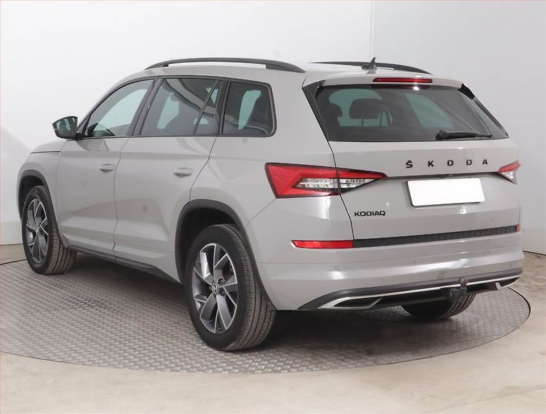 Škoda Kodiaq (2021) Sportline 1.5 TSI - fotka 4 z 18