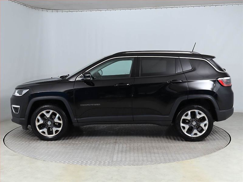 Jeep Compass (2019) 2.0 MultiJet, 4X4, Automat - fotka 3 z 20