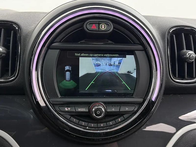 Mini Countryman S 2.0T 141kW Aut. Kůže head-up - fotka 5 z 11