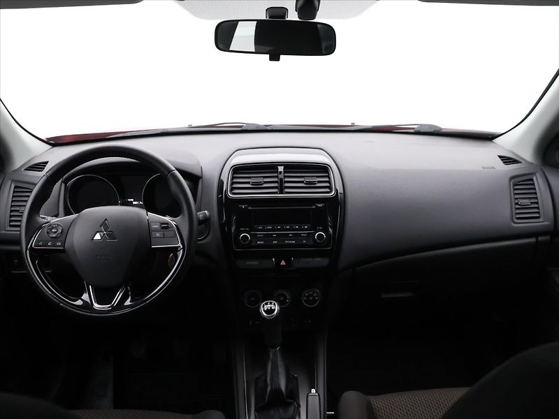 Mitsubishi ASX 2,0 I 110KW CZ 22TIS.KM 1.MAJ - fotka 14 z 32