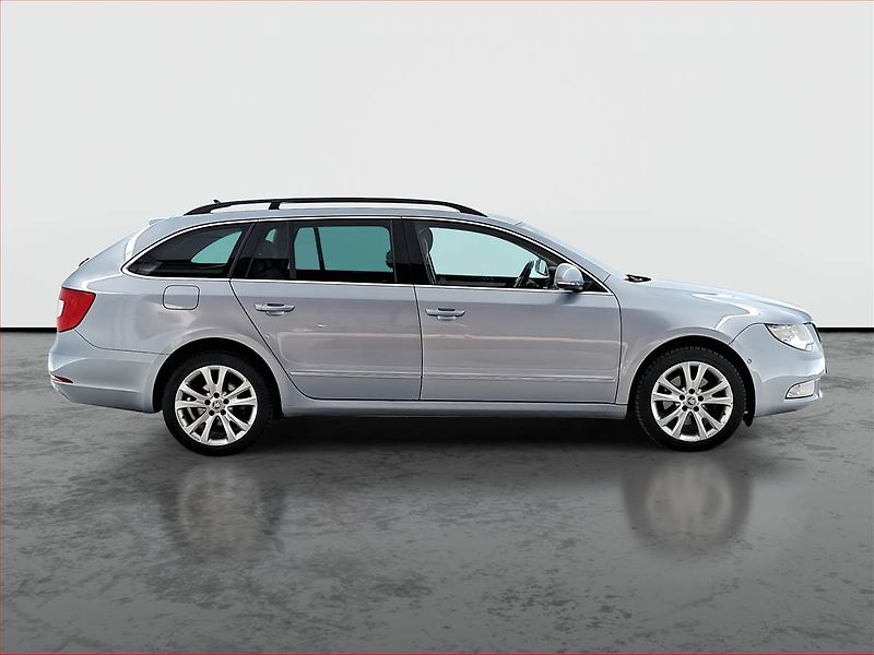 Škoda Superb (2011) 2.0 TDI, Automat, Navi - fotka 6 z 20