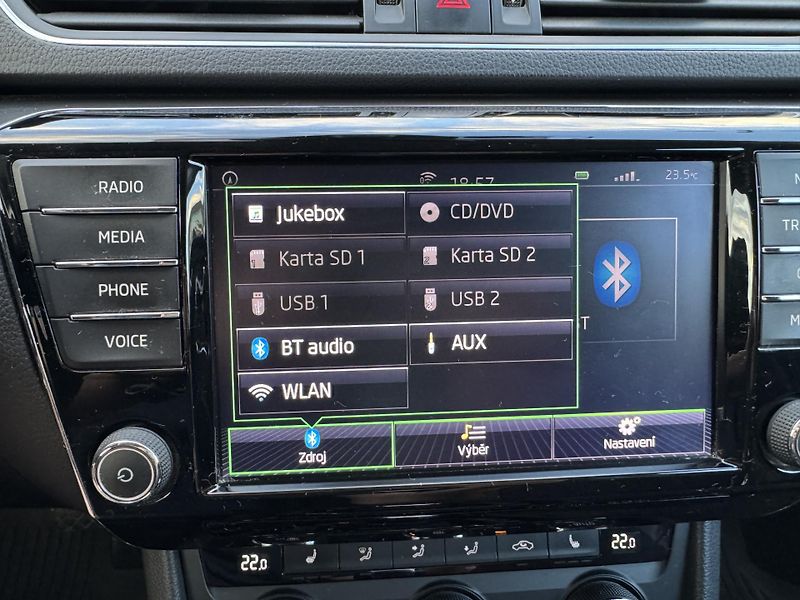 Škoda Superb (2016) 2.0 TDI, 4x4, DSG, TAŽNÉ - fotka 22 z 25