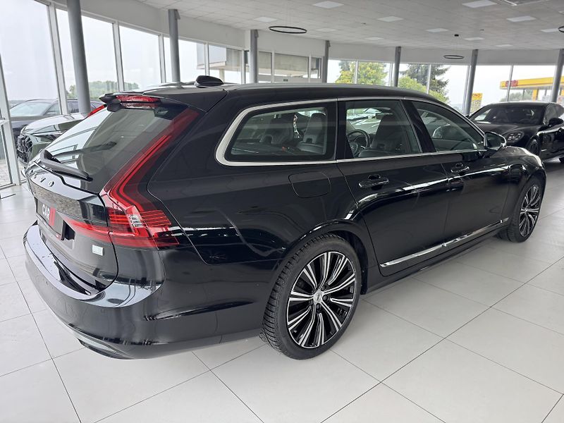 Volvo V90 T6 AWD*Recharge*KeyLess*Tažné - fotka 5 z 37
