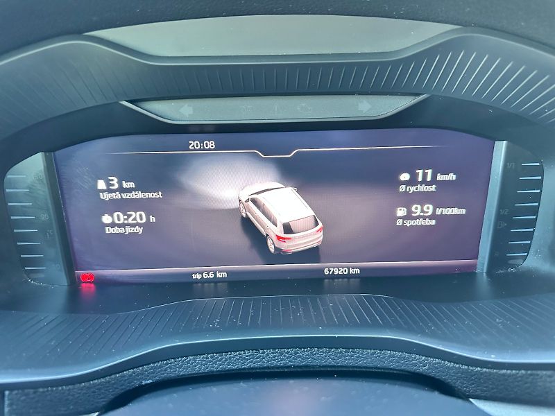 Škoda Karoq (2021) 2.0 TDI 85 kW Ambition DSG - fotka 13 z 26