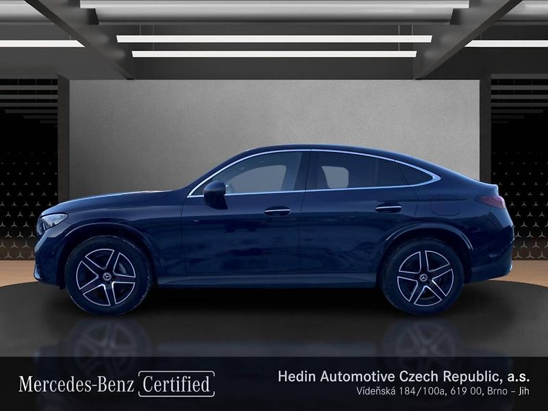 Mercedes-Benz GLC (2024) 300 de 4MATIC kupé - fotka 2 z 29