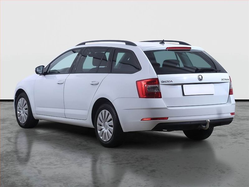 Škoda Octavia (2017) 1.6 TDI, Automat, Navi - fotka 4 z 23