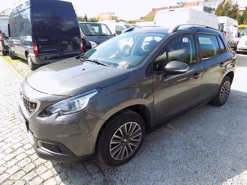 Peugeot 2008 1,2I 60 KW ACTIVE, TAŽNÉ, ČR - fotka 17 z 41