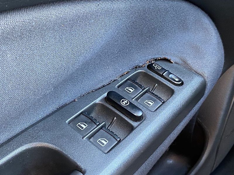 Škoda Octavia 1.9TDi 81kw, ČR, Elegan, tažné - fotka 18 z 21