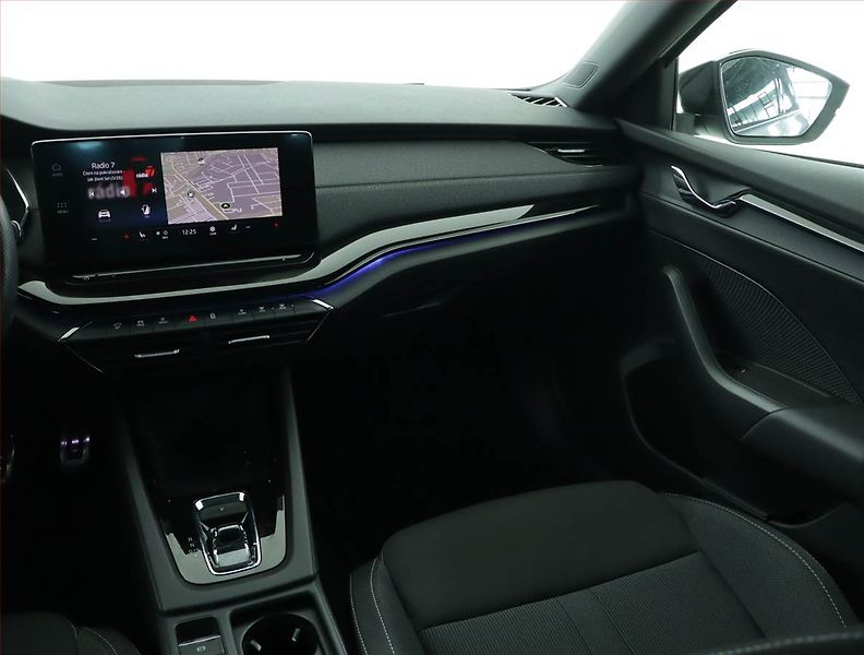 Škoda Octavia (2024) Sportline 2.0 TDI - fotka 8 z 17