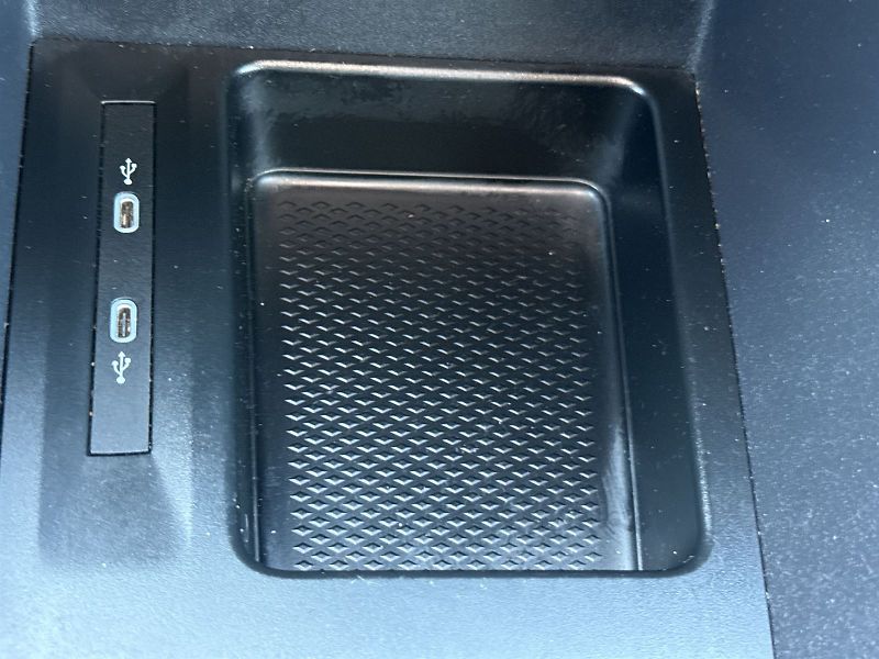 Volkswagen Caddy (2023) 2.0 TDI Life - fotka 22 z 32