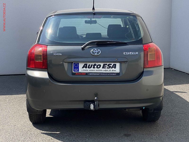 Toyota Corolla (2004) 1.4 VVT-i, ČR, TZ, park.čidla - fotka 5 z 14