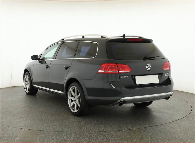 Volkswagen Passat (2013) Alltrack 2.0 TDI, 4X4 - fotka 4 z 18