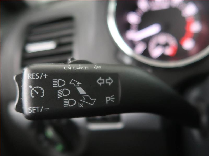 Škoda Yeti (2015) 1.2 TSI, Tempomat - fotka 15 z 18