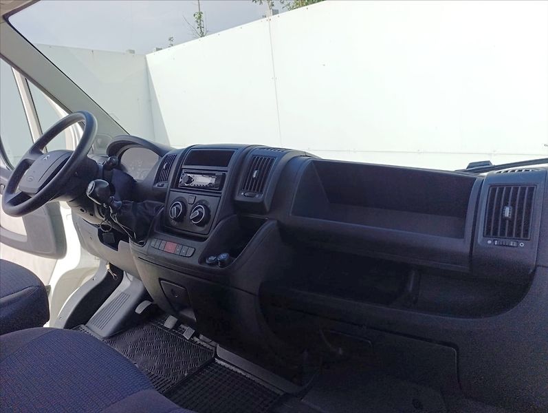 Citroën Jumper 2,2 HDi Klimatizace ČR 1.majit - fotka 20 z 24